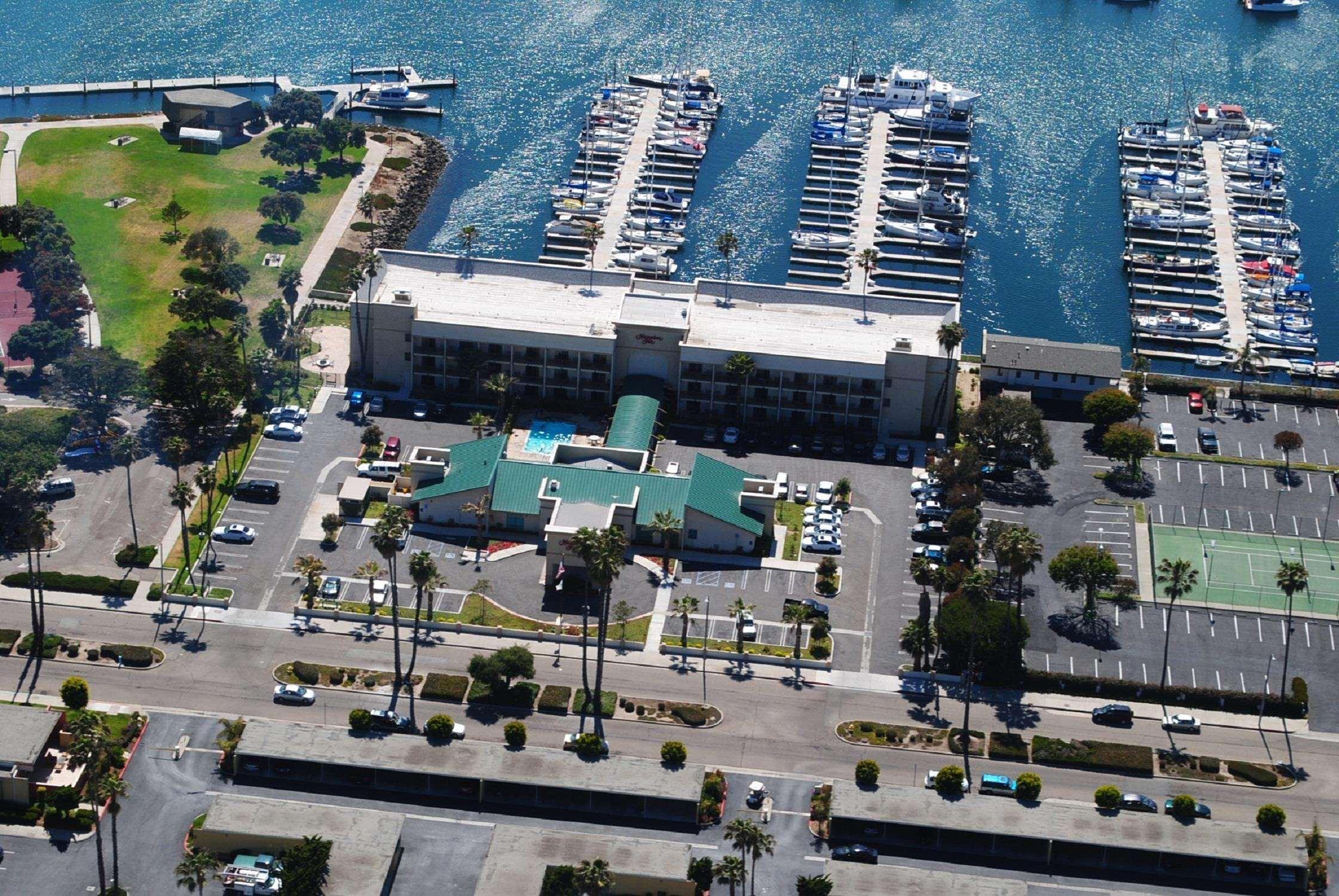 Hampton Inn Channel Islands Harbor Oxnard Bagian luar foto