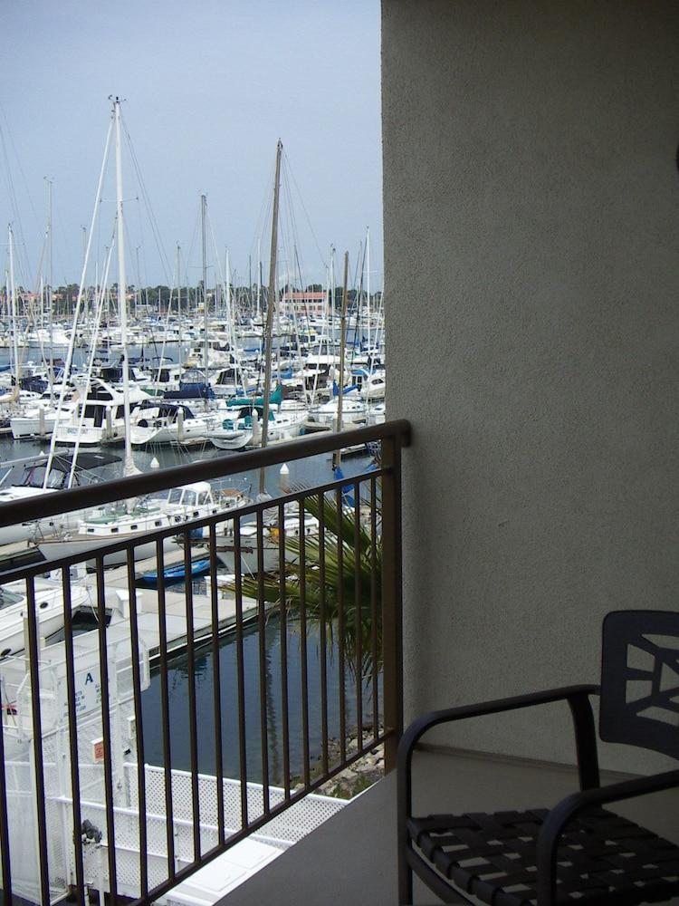 Hampton Inn Channel Islands Harbor Oxnard Bagian luar foto