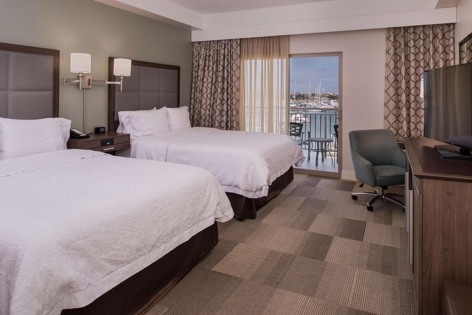 Hampton Inn Channel Islands Harbor Oxnard Bagian luar foto