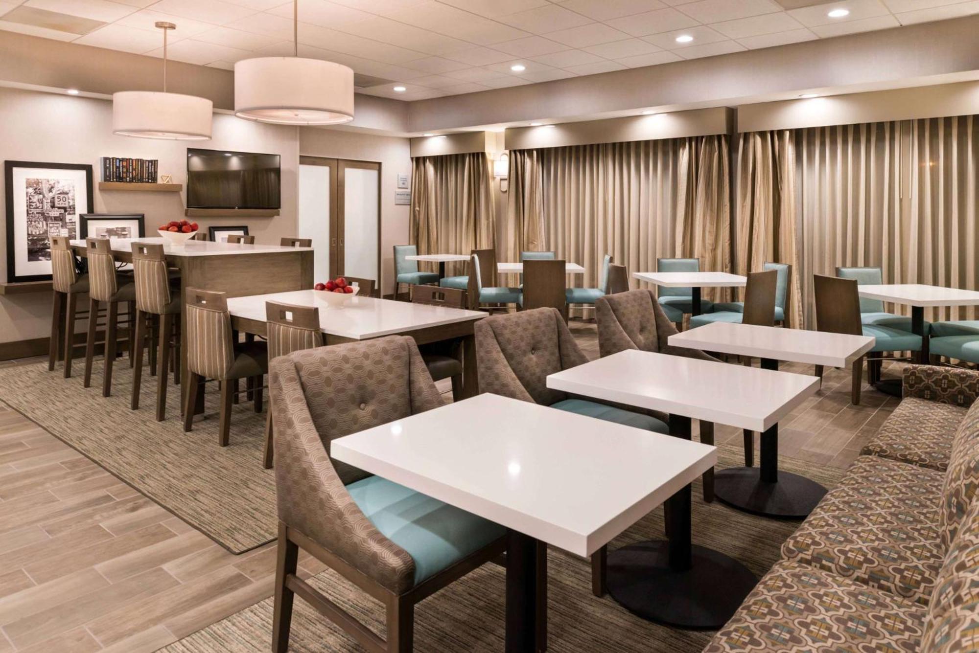 Hampton Inn Channel Islands Harbor Oxnard Bagian luar foto