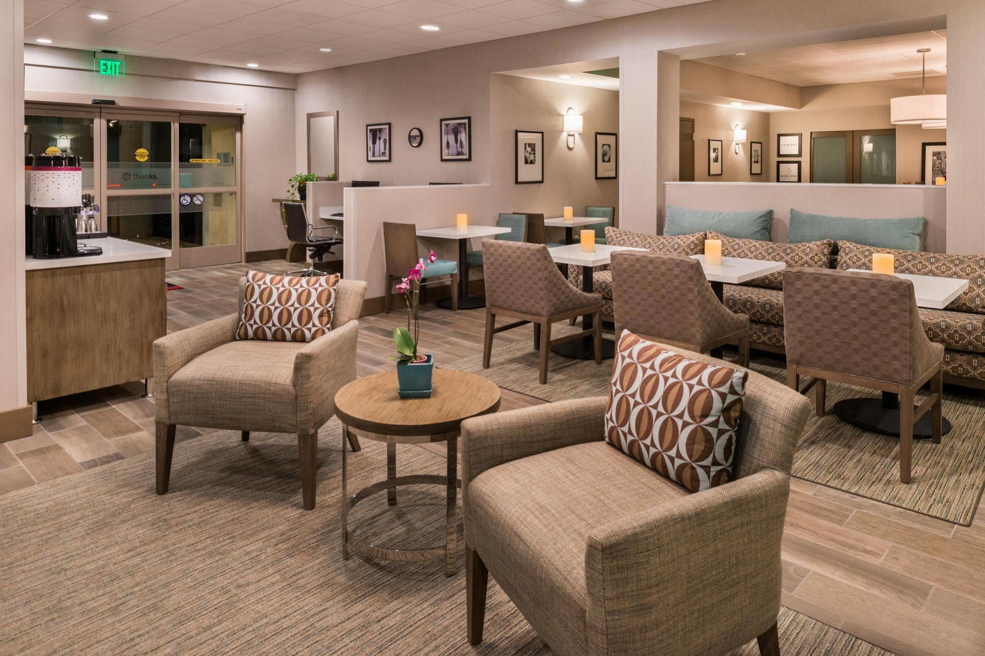 Hampton Inn Channel Islands Harbor Oxnard Bagian luar foto